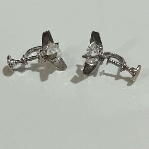 VINTAGE SCREW/CLIP-ON EARRINGS - Picture 3 of 8